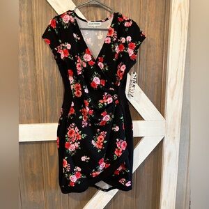 Almost Famous Black Floral Faux Wrap Mini Dress Sz large